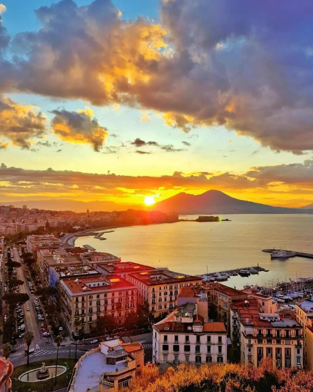 Naples Luxury Suites B&B Exteriér fotografie